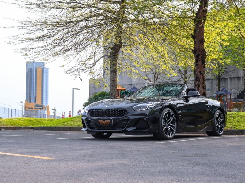 BMW Z4 2.0 TWINPOWER GASOLINA SDRIVE30i M SPORT STEPTRONIC 2021/2021 VIA BELLA VEÍCULOS ESPECIAIS CAXIAS DO SUL / Carros no Vale