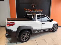 Fiat STRADA 1.8 MPI ADVENTURE CE 16V FLEX 2P MANUAL 2015/2016 VINTAGE VEÍCULOS CAXIAS DO SUL / Carros no Vale