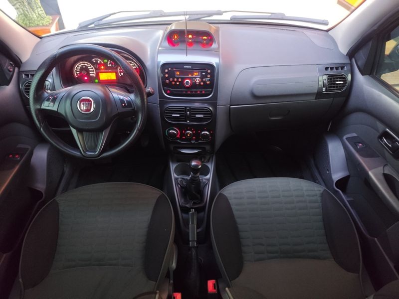 Fiat STRADA 1.8 MPI ADVENTURE CE 16V FLEX 2P MANUAL 2015/2016 VINTAGE VEÍCULOS CAXIAS DO SUL / Carros no Vale