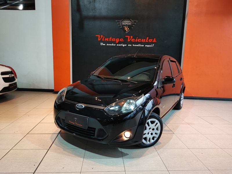 Ford FIESTA 1.6 MPI CLASS HATCH 8V FLEX 4P MANUAL 2012/2013 VINTAGE VEÍCULOS CAXIAS DO SUL / Carros no Vale