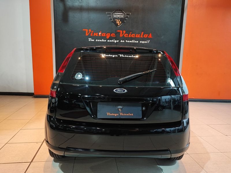 Ford FIESTA 1.6 MPI CLASS HATCH 8V FLEX 4P MANUAL 2012/2013 VINTAGE VEÍCULOS CAXIAS DO SUL / Carros no Vale