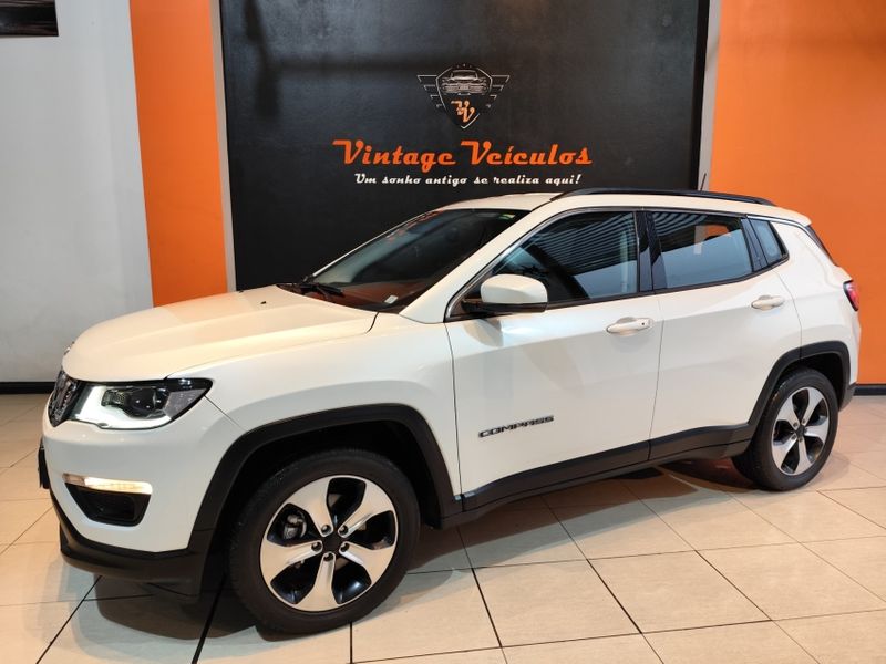 JEEP COMPASS 2.0 16V FLEX LONGITUDE AUTOMÁTICO 2017/2017 VINTAGE VEÍCULOS CAXIAS DO SUL / Carros no Vale