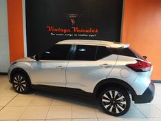 Nissan KICKS 1.6 16V FLEXSTART S DIRECT 4P XTRONIC 2018/2018 VINTAGE VEÍCULOS CAXIAS DO SUL / Carros no Vale