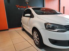 Volkswagen FOX 1.0 MI 8V FLEX 4P MANUAL 2014/2014 VINTAGE VEÍCULOS CAXIAS DO SUL / Carros no Vale