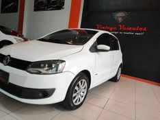 Volkswagen FOX 1.0 MI 8V FLEX 4P MANUAL 2014/2014 VINTAGE VEÍCULOS CAXIAS DO SUL / Carros no Vale