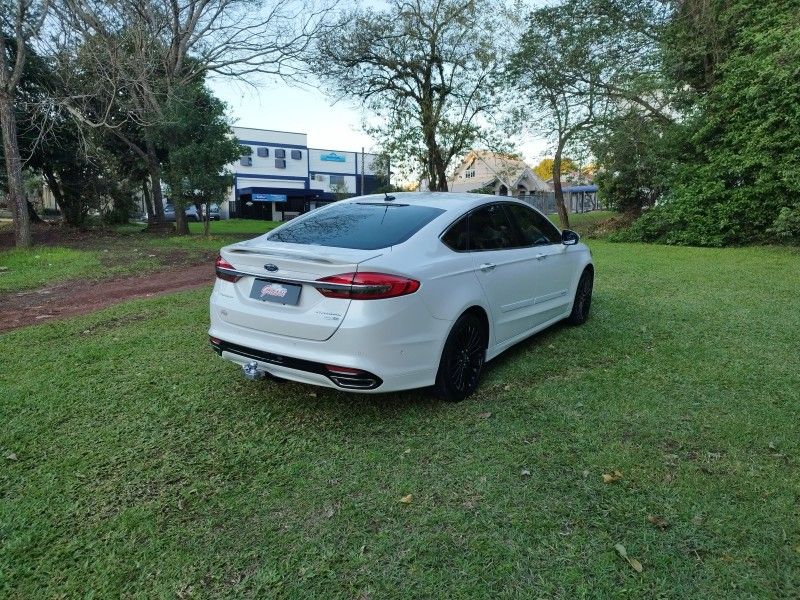 Ford FUSION TITANIUM 2.0 ECOBOOST 2017 GRASSI VEÍCULOS LAJEADO / Carros no Vale