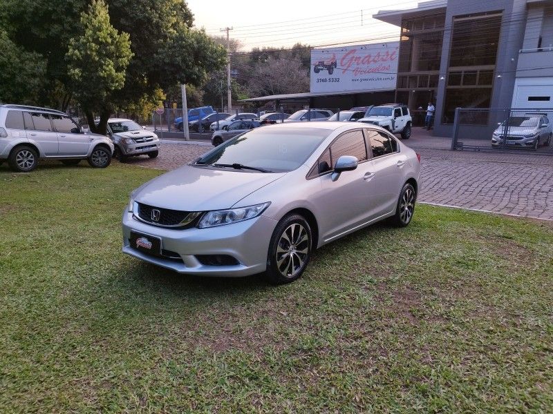 Honda CIVIC SEDAN LXR 2016 GRASSI VEÍCULOS LAJEADO / Carros no Vale