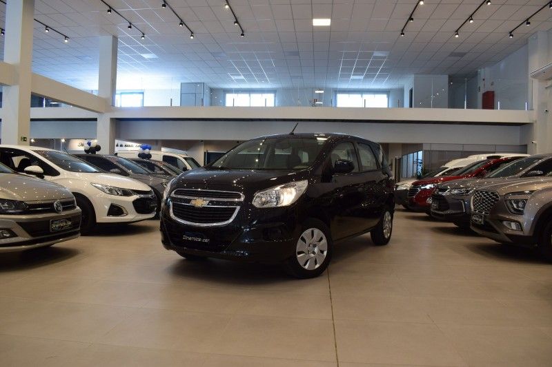 Chevrolet SPIN LT 1.8 2015 DINAMICA-CAR VENÂNCIO AIRES / Carros no Vale