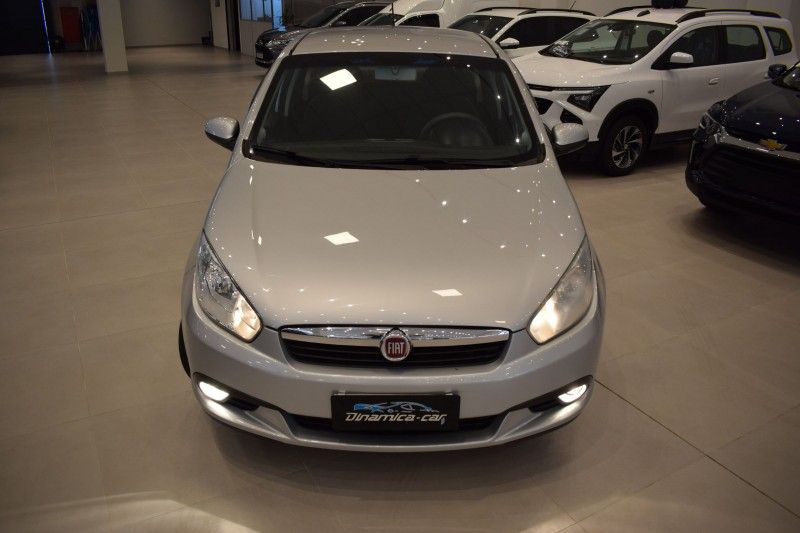 Fiat GRAND SIENA ATTRACTIVE 1.4 2014 DINAMICA-CAR VENÂNCIO AIRES / Carros no Vale