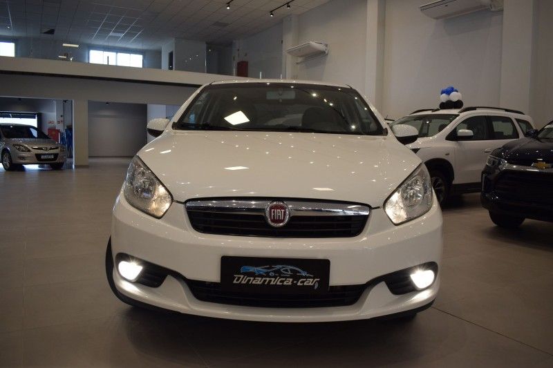 Fiat SIENA GRAND 1.6 ESSENCE 2014 DINAMICA-CAR VENÂNCIO AIRES / Carros no Vale