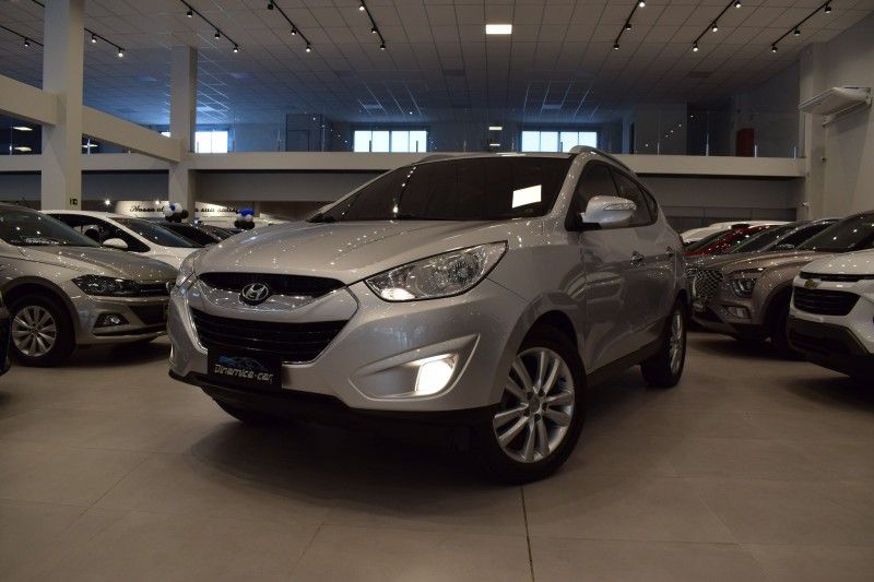 Hyundai IX35 GLS 2.0 2012 DINAMICA-CAR VENÂNCIO AIRES / Carros no Vale