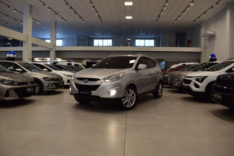 Hyundai IX35 GLS 2.0 2012 DINAMICA-CAR VENÂNCIO AIRES / Carros no Vale