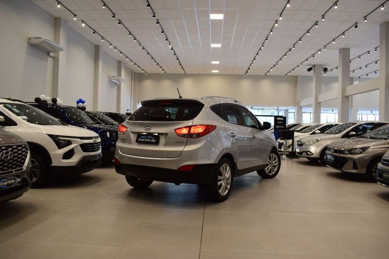 Hyundai IX35 GLS 2.0 2012 DINAMICA-CAR VENÂNCIO AIRES / Carros no Vale