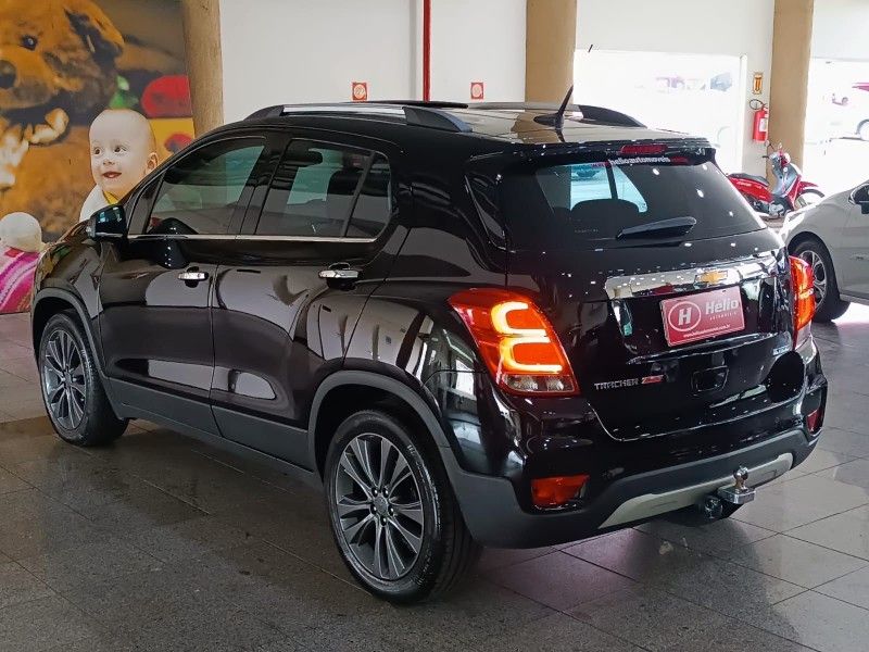 Chevrolet TRACKER PREMIER 1.0 TURBO 2018 HÉLIO AUTOMÓVEIS LAJEADO / Carros no Vale