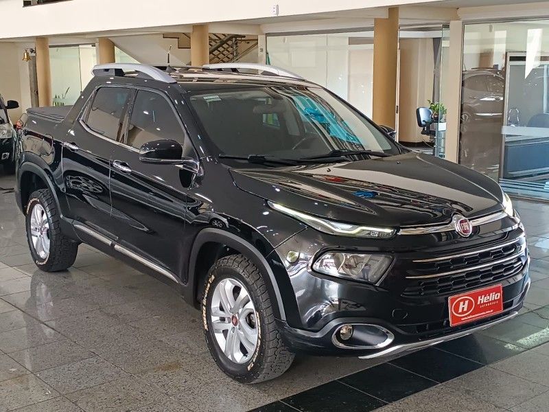 Fiat TORO VOLCANO 2.0 2017 HÉLIO AUTOMÓVEIS LAJEADO / Carros no Vale