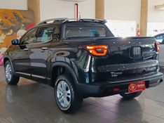 Fiat TORO VOLCANO 2.0 2017 HÉLIO AUTOMÓVEIS LAJEADO / Carros no Vale