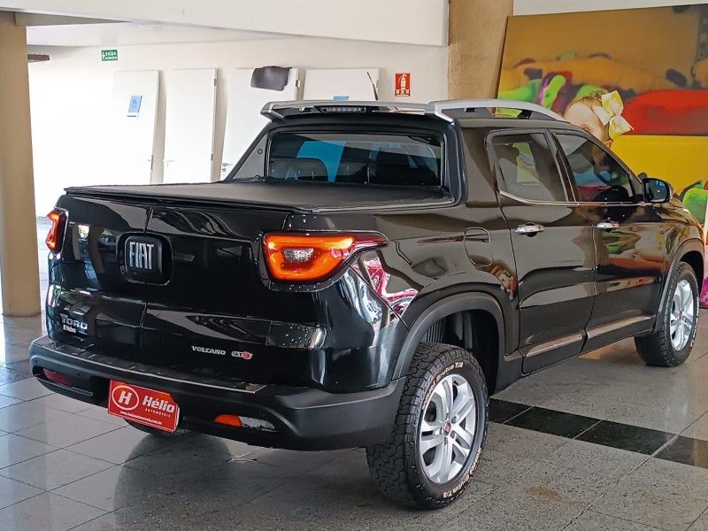 Fiat TORO VOLCANO 2.0 2017 HÉLIO AUTOMÓVEIS LAJEADO / Carros no Vale