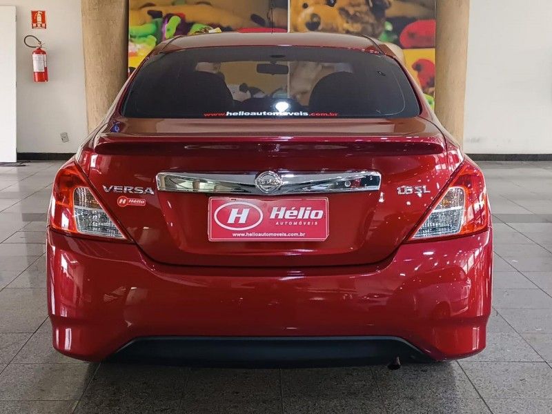 Nissan VERSA SL 1.6 2019 HÉLIO AUTOMÓVEIS LAJEADO / Carros no Vale