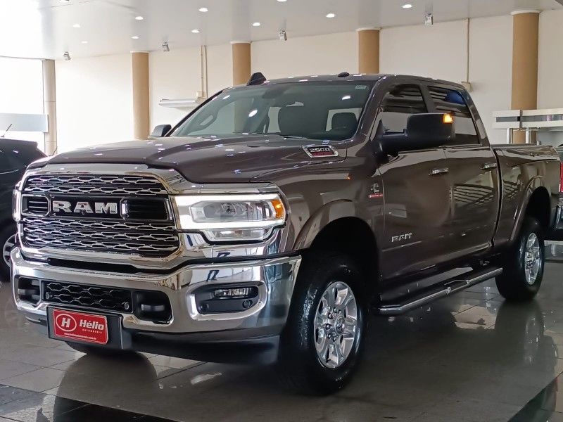 RAM LAIE 2500 COM BOX 2019 HÉLIO AUTOMÓVEIS LAJEADO / Carros no Vale