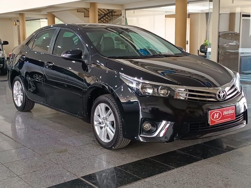 Toyota COROLLA GLi 1.8 2015 HÉLIO AUTOMÓVEIS LAJEADO / Carros no Vale