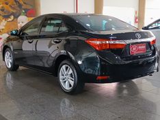 Toyota COROLLA GLi 1.8 2015 HÉLIO AUTOMÓVEIS LAJEADO / Carros no Vale