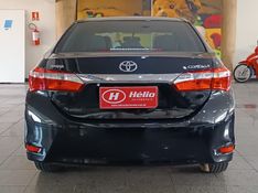 Toyota COROLLA GLi 1.8 2015 HÉLIO AUTOMÓVEIS LAJEADO / Carros no Vale