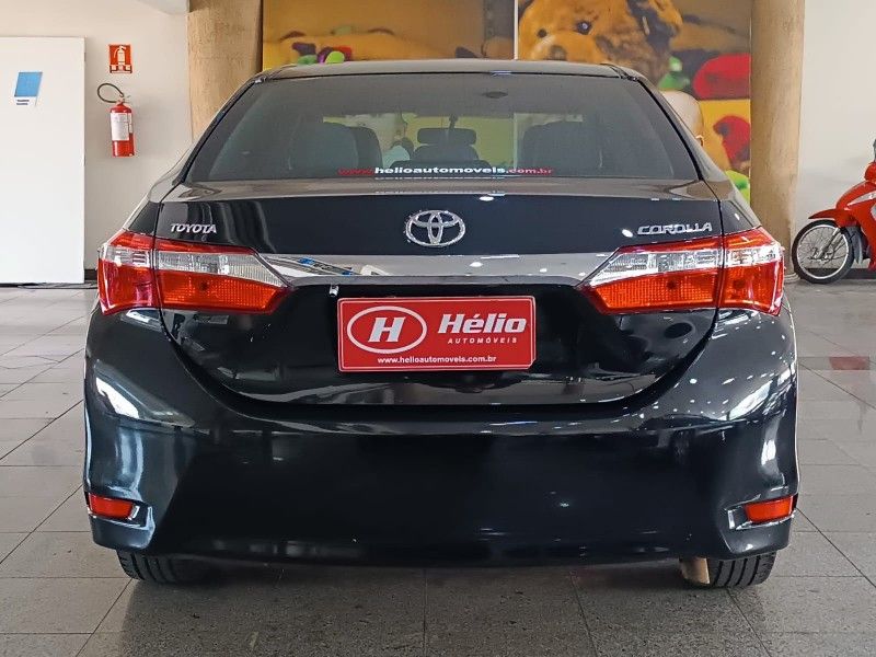 Toyota COROLLA GLi 1.8 2015 HÉLIO AUTOMÓVEIS LAJEADO / Carros no Vale