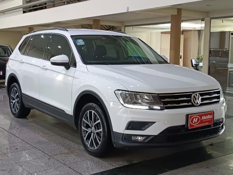 Volkswagen TIGUAN ALLSPACE 250 1.4 TSI 2018 HÉLIO AUTOMÓVEIS LAJEADO / Carros no Vale