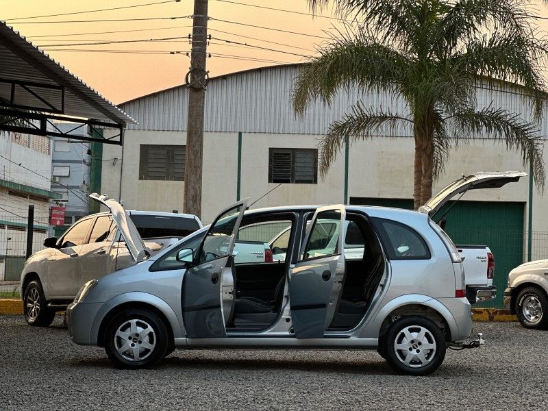 Chevrolet MERIVA JOY 1.4 8V 2012 NEUMANN VEÍCULOS ARROIO DO MEIO / Carros no Vale