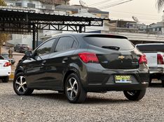 Chevrolet ONIX LTZ 1.4 8V 2017 NEUMANN VEÍCULOS ARROIO DO MEIO / Carros no Vale