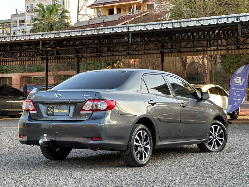 Toyota COROLLA XEi 2.0 2014 NEUMANN VEÍCULOS ARROIO DO MEIO / Carros no Vale