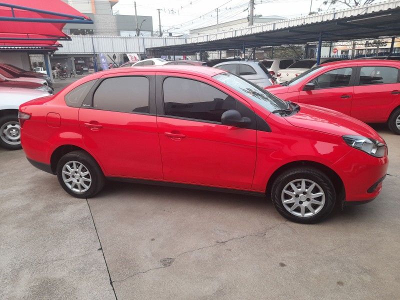 Fiat GRAND SIENA ATTRACTIVE 1.0 2021 FERREIRA VEÍCULOS VENÂNCIO AIRES / Carros no Vale