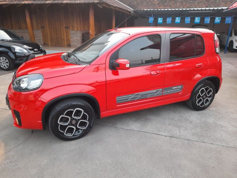 Fiat UNO SPORTING 1.4 EVO 2015 FERREIRA VEÍCULOS VENÂNCIO AIRES / Carros no Vale