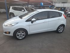 Ford FIESTA 1.5 2015 FERREIRA VEÍCULOS VENÂNCIO AIRES / Carros no Vale