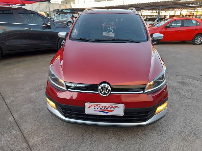 Volkswagen SPACECROSS I-MOTION 1.6 2015 FERREIRA VEÍCULOS VENÂNCIO AIRES / Carros no Vale