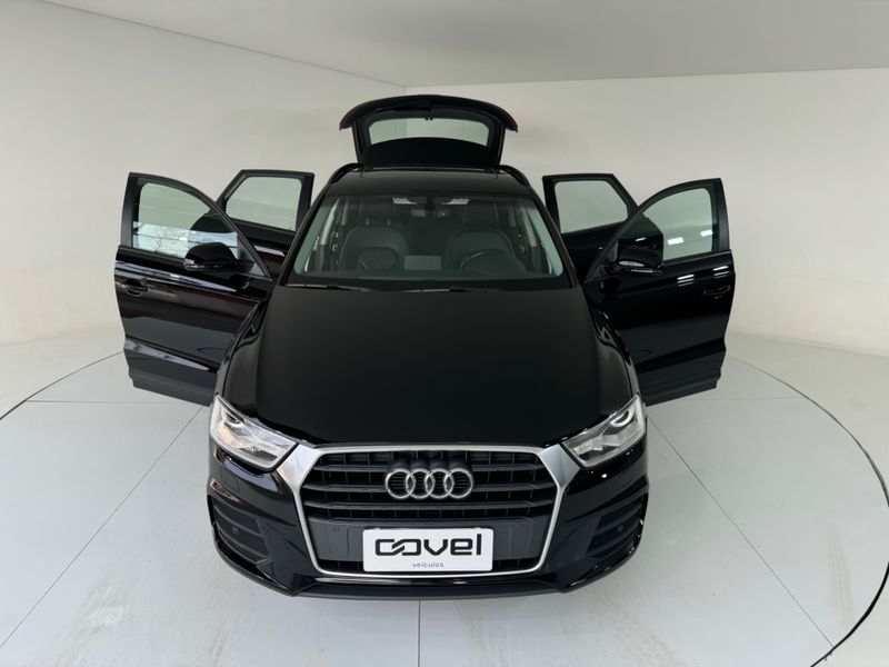 Audi Q3 1.4 Tfsi Ambiente S Tronic 2016/2017 COVEL VEICULOS ENCANTADO / Carros no Vale