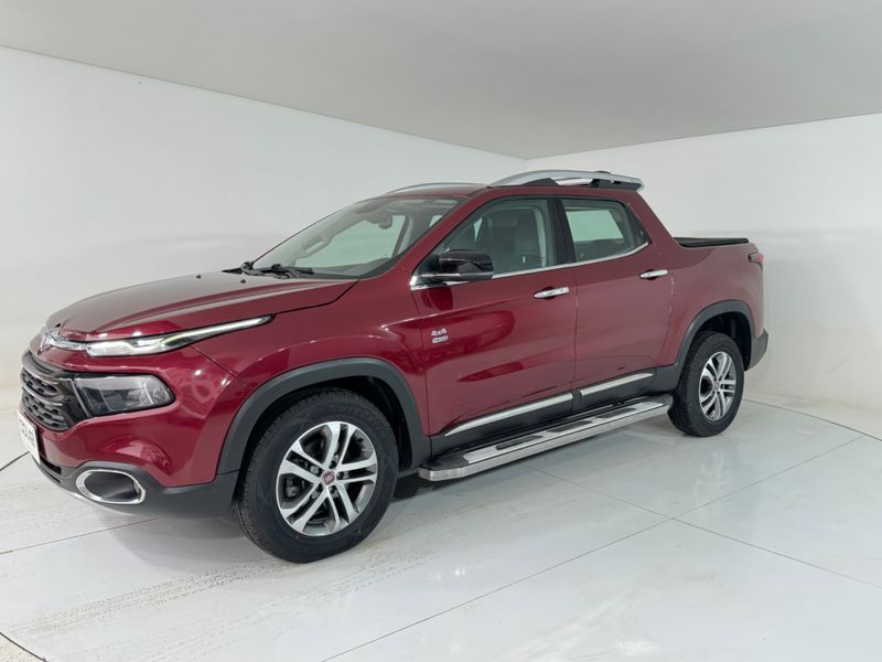 Fiat Toro Volcano 2.0 16v 4×4 Tb 2016/2017 COVEL VEICULOS ENCANTADO / Carros no Vale