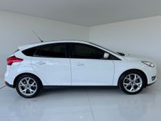 Ford Focus Se 1.6 Hc 2015/2016 COVEL VEICULOS ENCANTADO / Carros no Vale