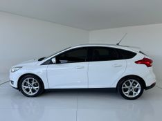 Ford Focus Se 1.6 Hc 2015/2016 COVEL VEICULOS ENCANTADO / Carros no Vale