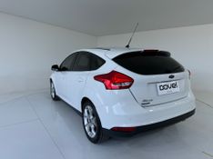 Ford Focus Se 1.6 Hc 2015/2016 COVEL VEICULOS ENCANTADO / Carros no Vale