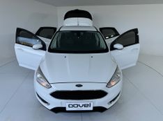 Ford Focus Se 1.6 Hc 2015/2016 COVEL VEICULOS ENCANTADO / Carros no Vale