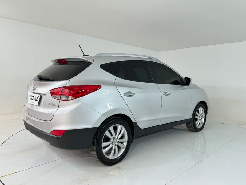 Hyundai Ix35 2.0 2011/2012 COVEL VEICULOS ENCANTADO / Carros no Vale