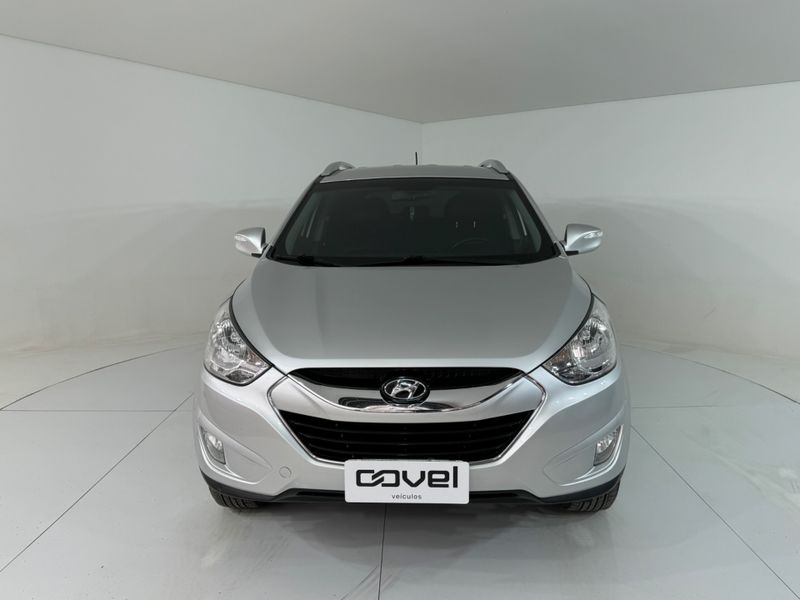 Hyundai Ix35 2.0 2011/2012 COVEL VEICULOS ENCANTADO / Carros no Vale