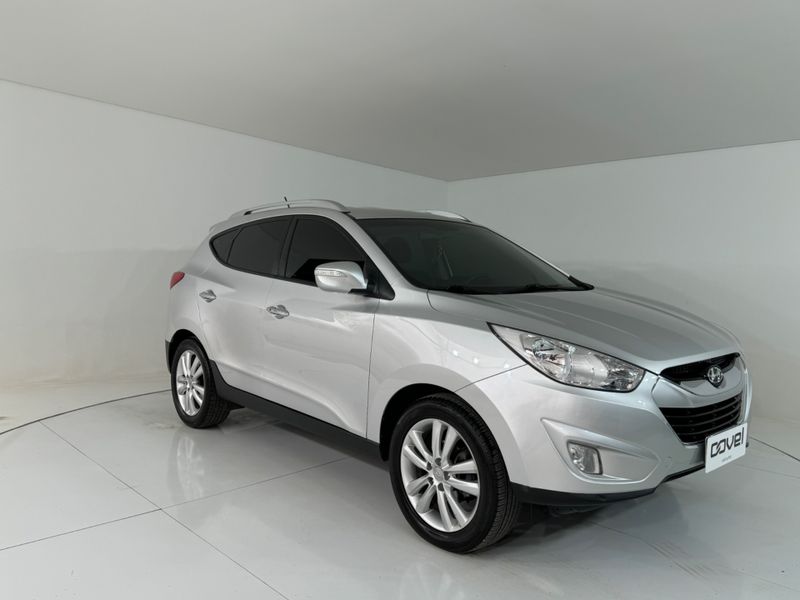 Hyundai Ix35 2.0 2011/2012 COVEL VEICULOS ENCANTADO / Carros no Vale