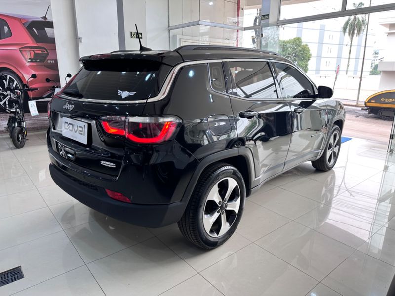 Jeep Compass Longitude 2.0 2017/2017 COVEL VEICULOS ENCANTADO / Carros no Vale