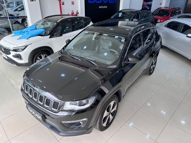 Jeep Compass Longitude 2.0 2017/2017 COVEL VEICULOS ENCANTADO / Carros no Vale