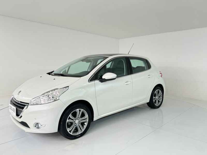 Peugeot 208 Griffe 1.6 2015/2016 COVEL VEICULOS ENCANTADO / Carros no Vale