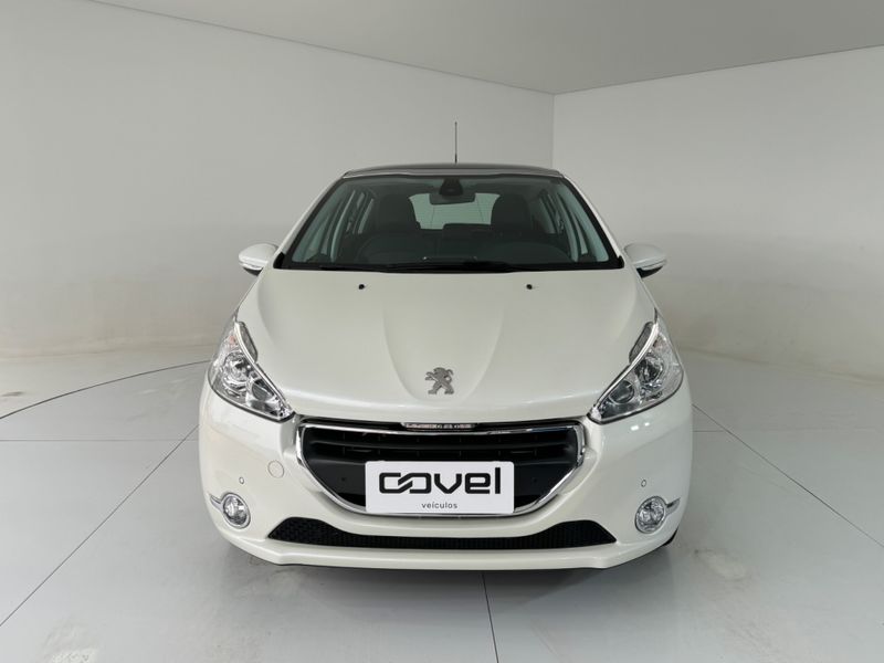 Peugeot 208 Griffe 1.6 2015/2016 COVEL VEICULOS ENCANTADO / Carros no Vale