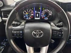 Toyota Hilux Sw4 2.8 Srx 4×4 16v Turbo Intercooler 2019/2020 COVEL VEICULOS ENCANTADO / Carros no Vale