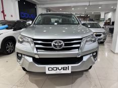 Toyota Hilux Sw4 2.8 Srx 4×4 16v Turbo Intercooler 2019/2020 COVEL VEICULOS ENCANTADO / Carros no Vale